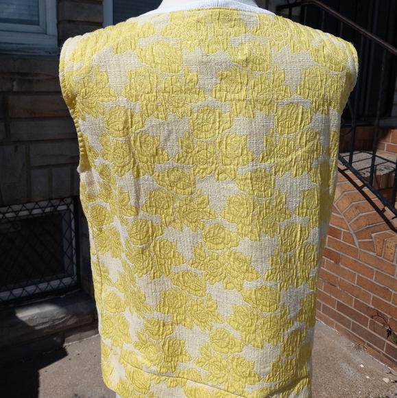 Zara Trafaluc Yellow Rose Sleeveless Blouse Size Small Women's - Picture 8 of 10